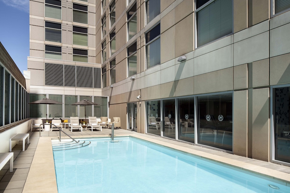 sheraton grand sacramento hotel