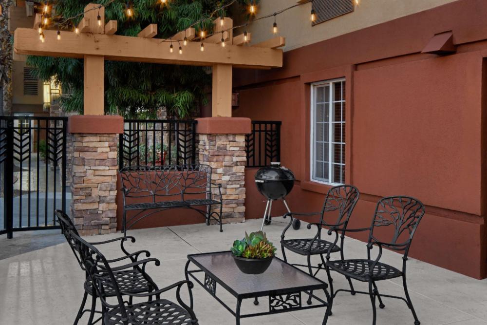larkspur landing extended stay suites roseville