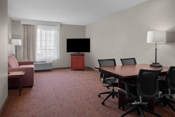 larkspur landing extended stay suites roseville