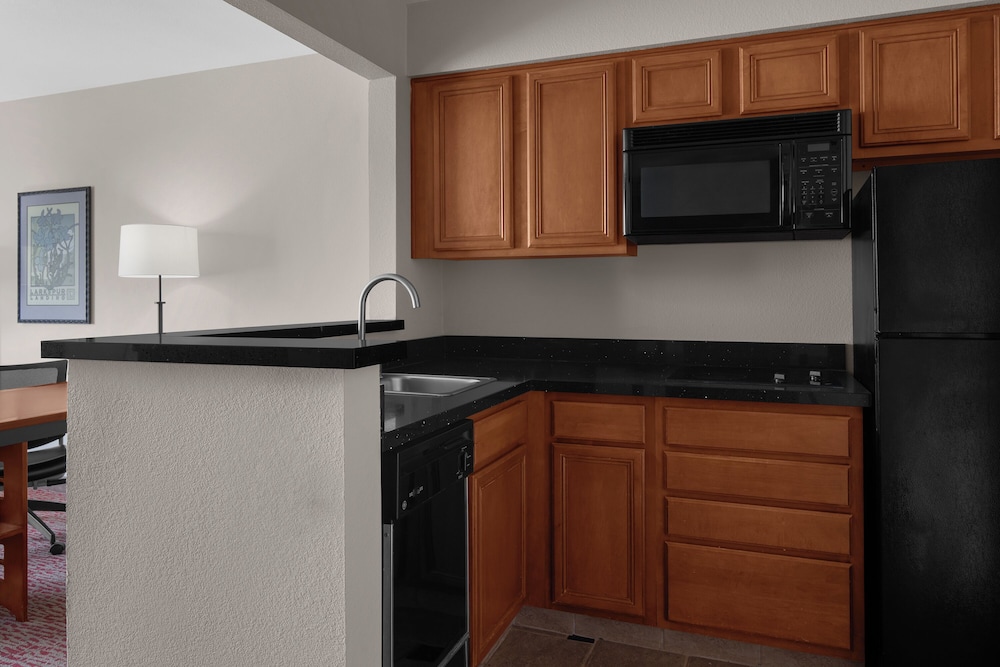 larkspur landing extended stay suites roseville