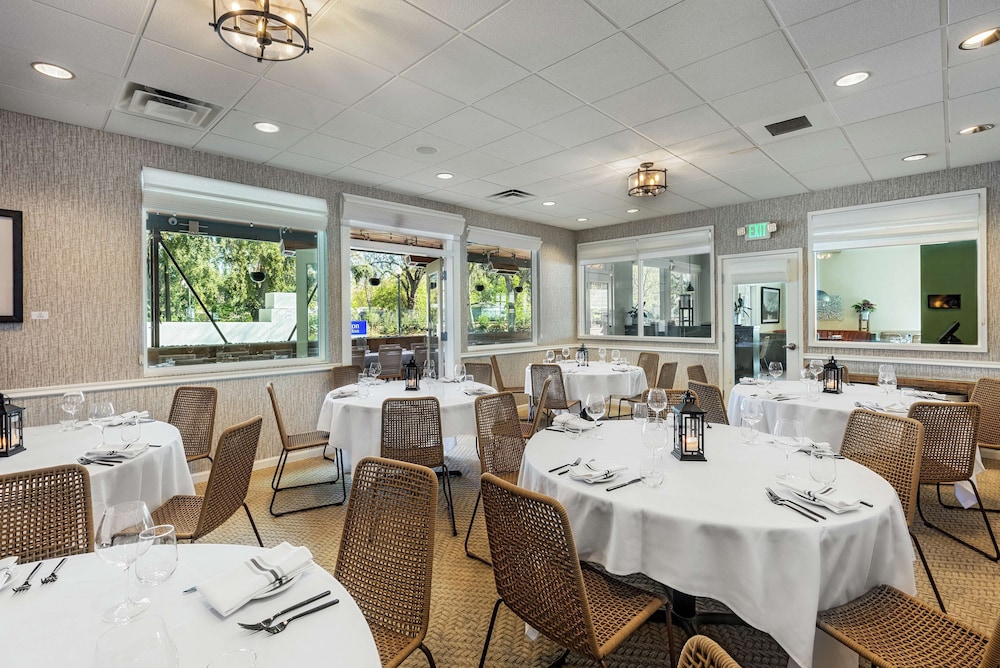 hilton garden inn davis downtown