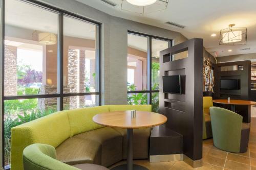 courtyard roseville galleria mall creekside ridge drive