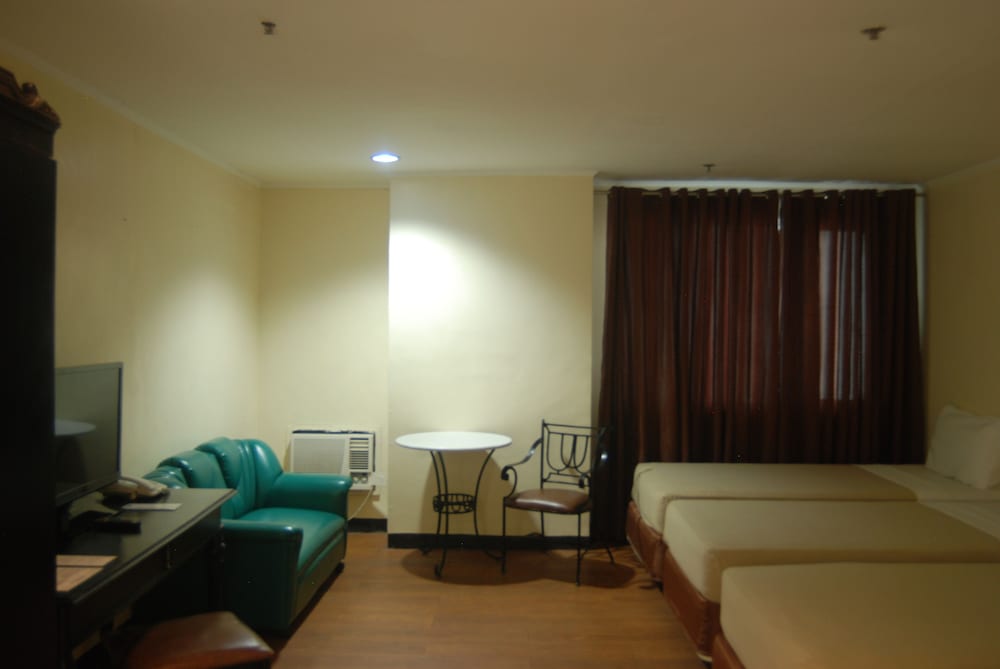 the golden peak hotel and suites powered by cocotel