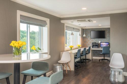 sheraton framingham hotel and conference center