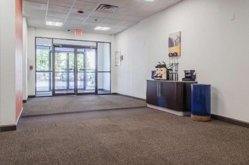 Motel 6 Brockton, Ma,Near Brockton Fire Museum,2 star