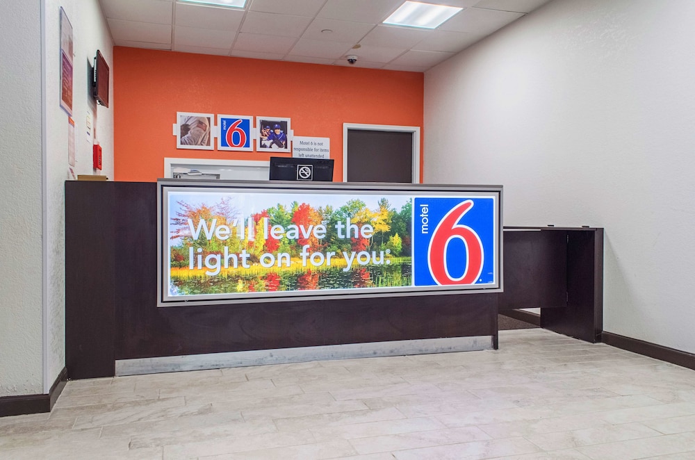 motel 6 brockton ma