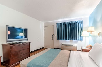 motel 6 southgate mi detroit