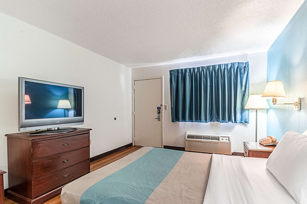 motel 6 southgate mi detroit