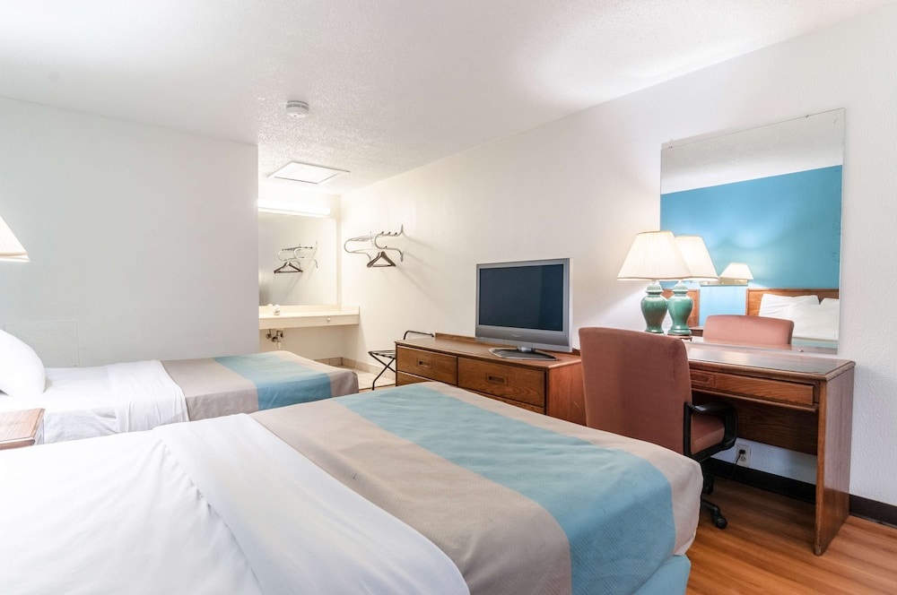 motel 6 southgate mi detroit