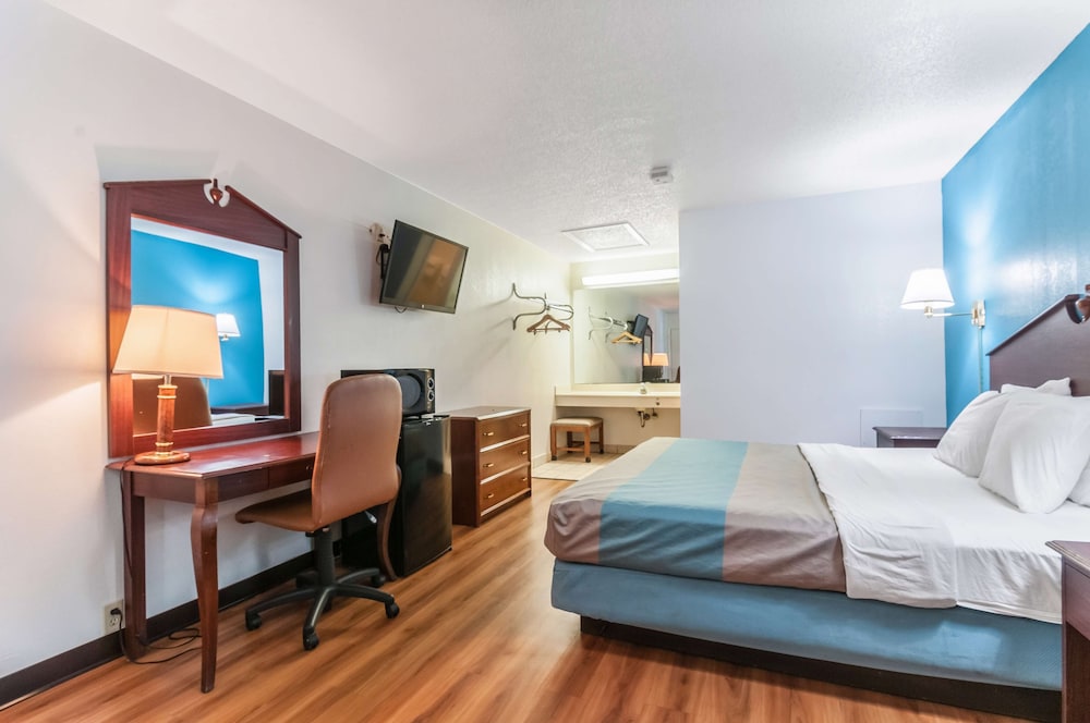 motel 6 southgate mi detroit