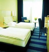 offenbach plaza hotel