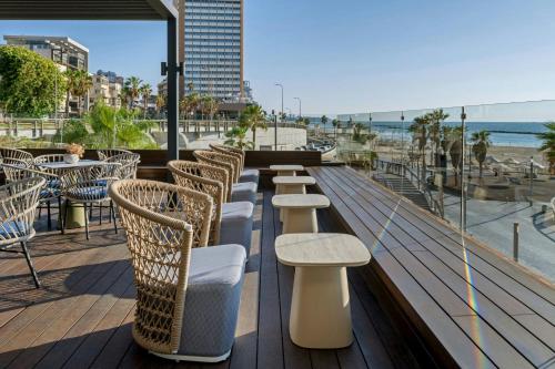 renaissance tel aviv