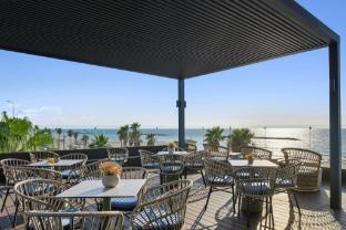 renaissance tel aviv