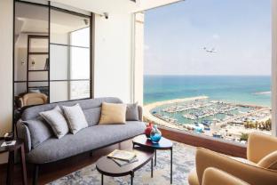 renaissance tel aviv