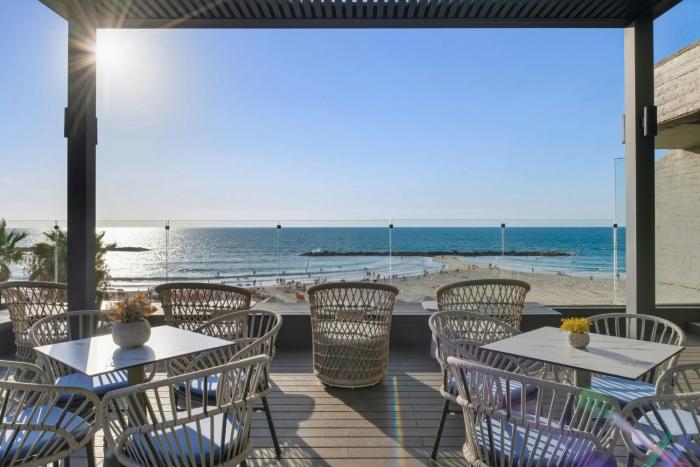 renaissance tel aviv