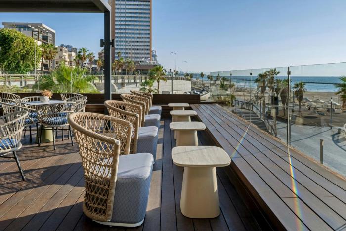 renaissance tel aviv