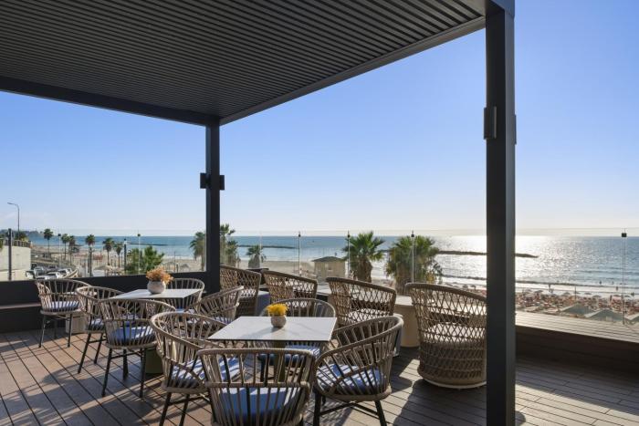 renaissance tel aviv