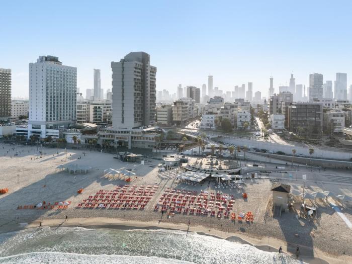 renaissance tel aviv