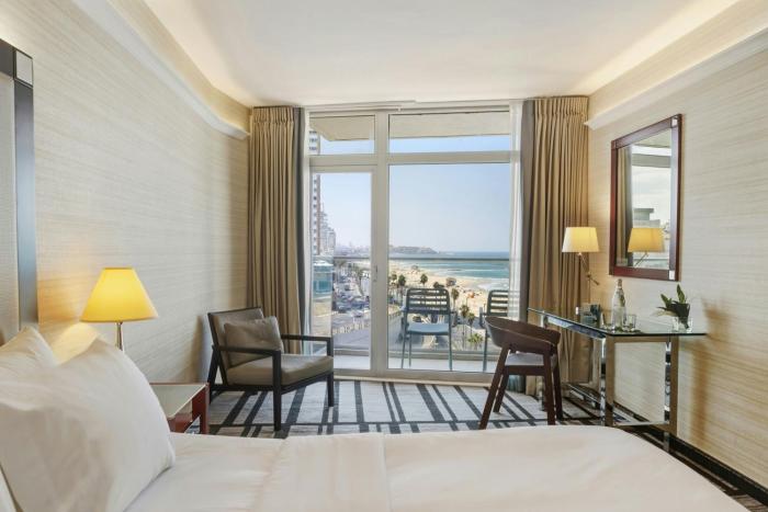 renaissance tel aviv