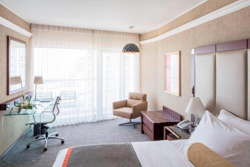 renaissance tel aviv