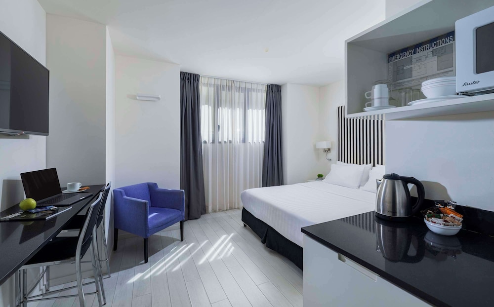 best western regency suites