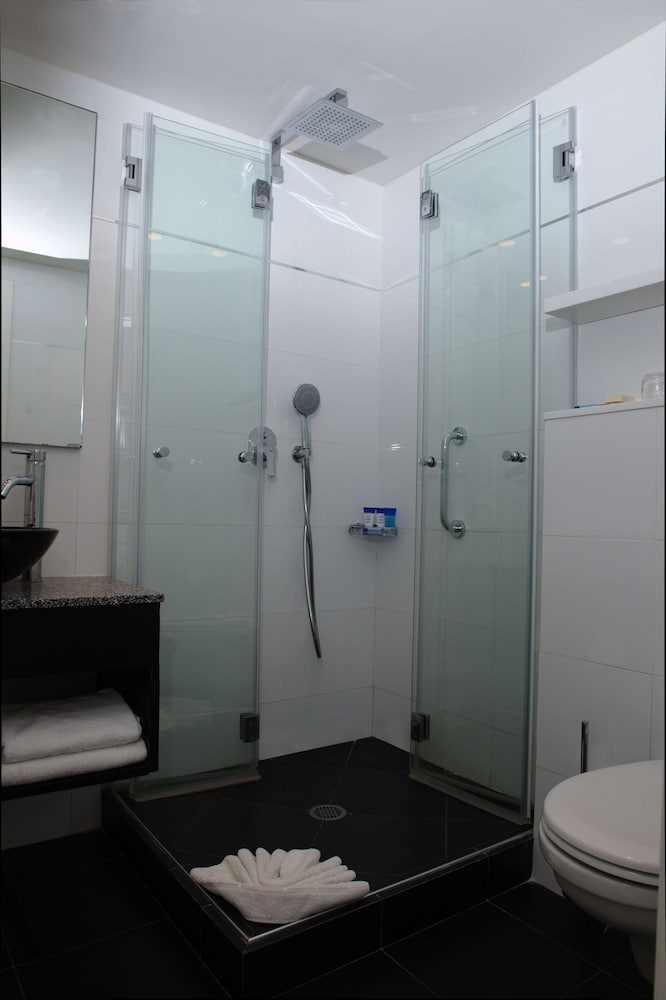 best western regency suites
