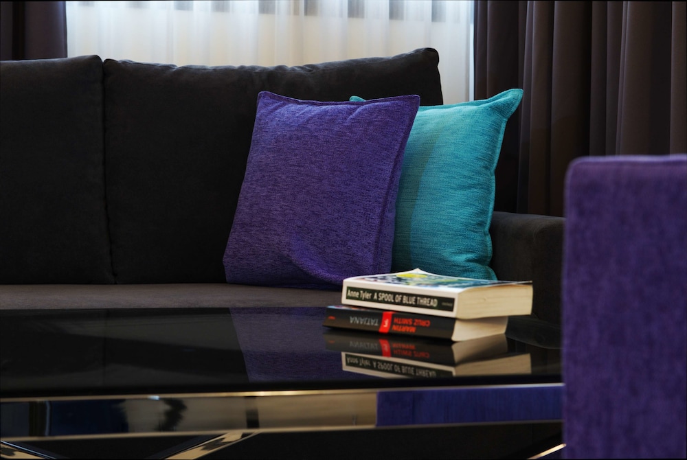 best western regency suites