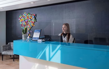 best western regency suites