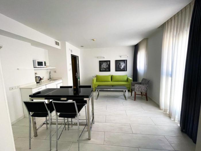 best western regency suites