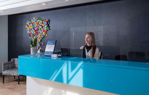 best western regency suites