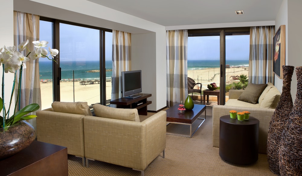 dan accadia hotel