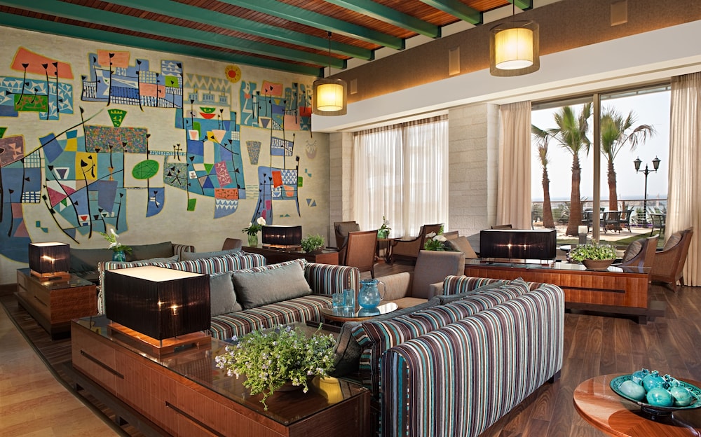 dan accadia hotel