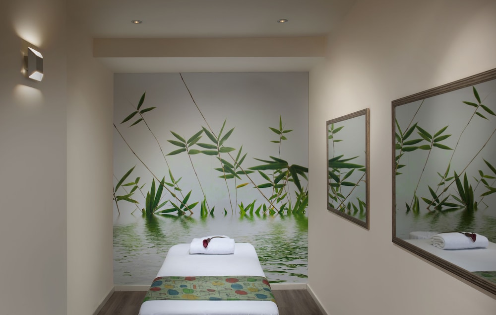 dan accadia hotel