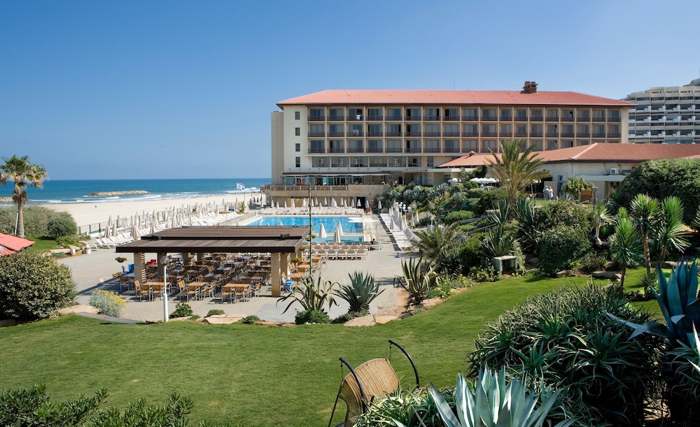 dan accadia hotel