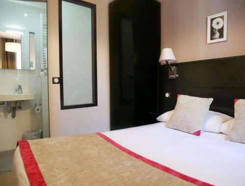Hotel Bonsejour Montmartre,11 Rue Burq,1 star