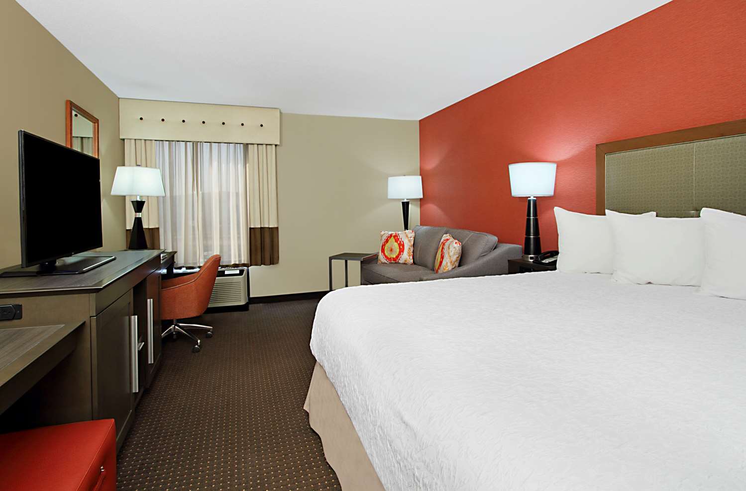 hampton inn columbus airport