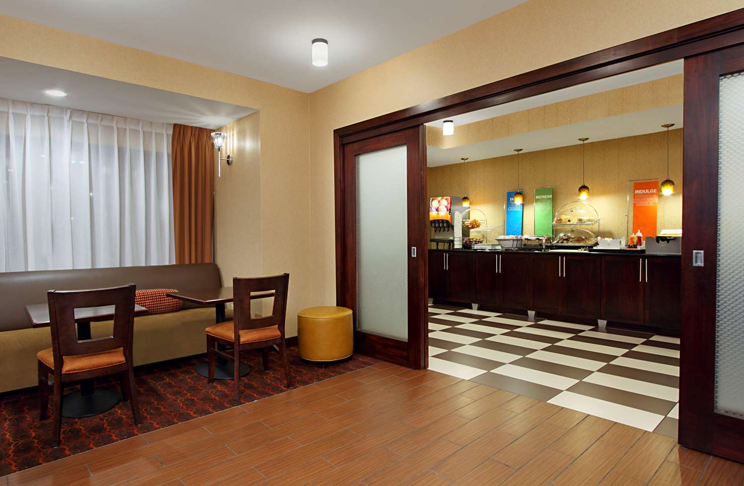 hampton inn columbus airport