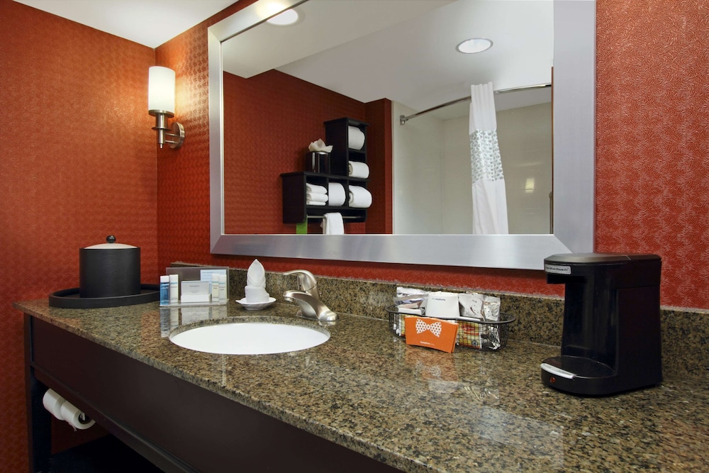 hampton inn columbus airport