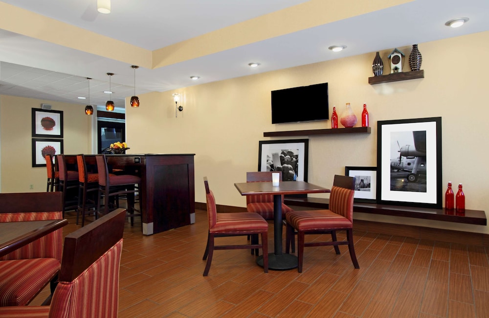 hampton inn columbus airport