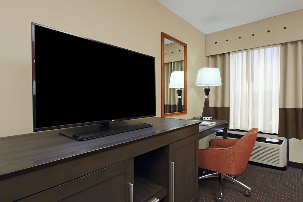 hampton inn columbus airport