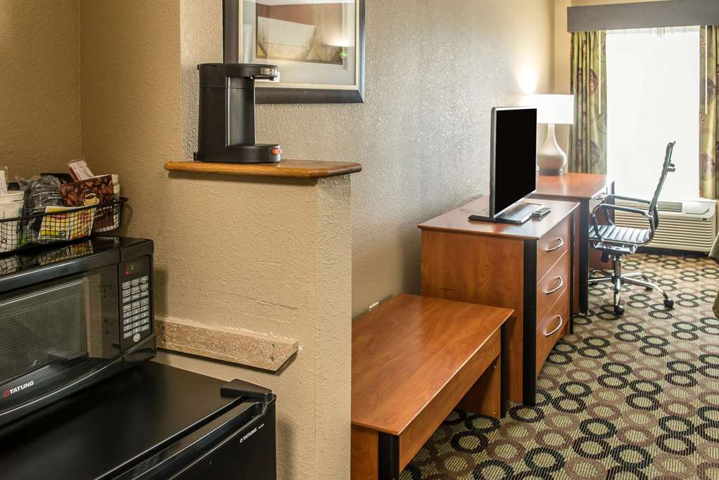 quality inn and suites columbus west hilliard