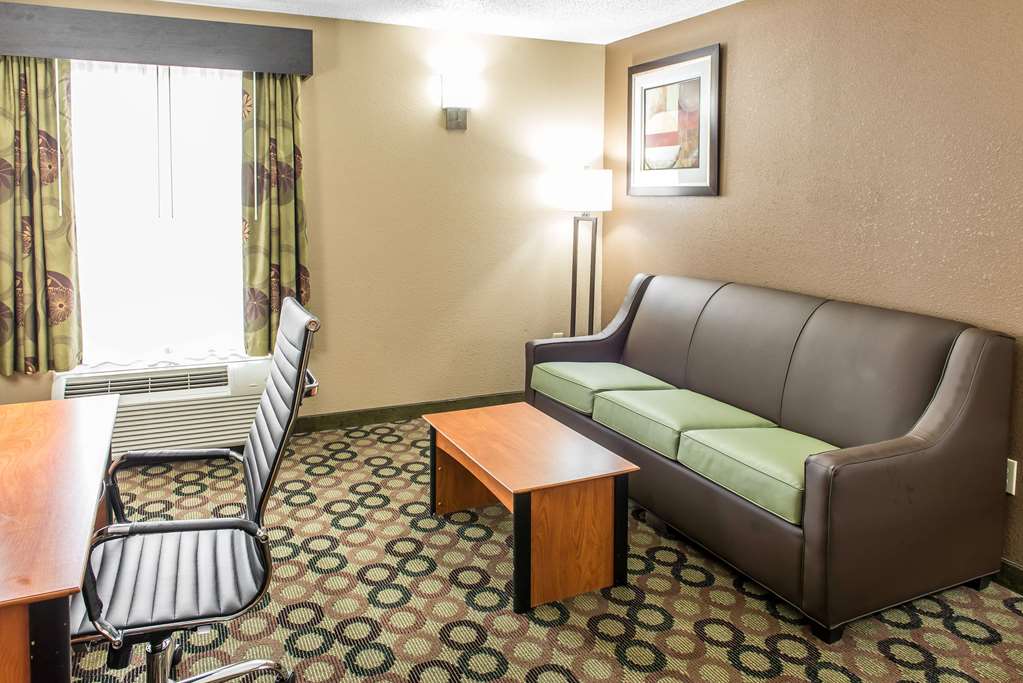 quality inn and suites columbus west hilliard