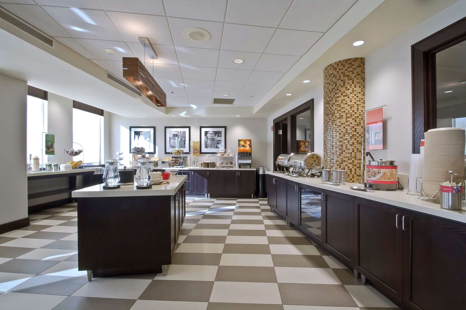 hampton inn and suites columbus downtown