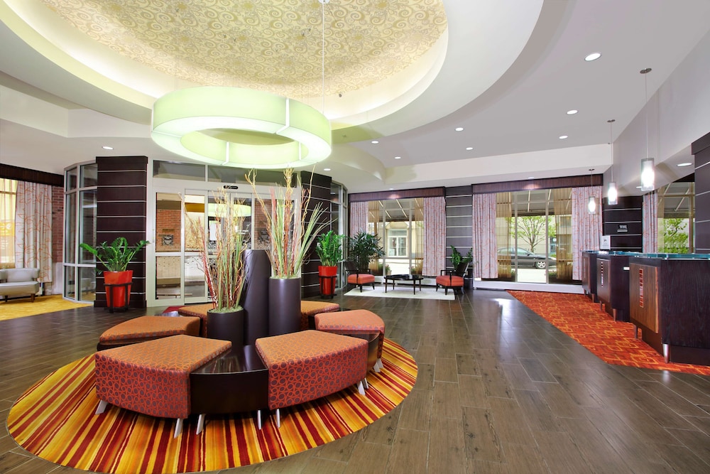 hampton inn and suites columbus downtown
