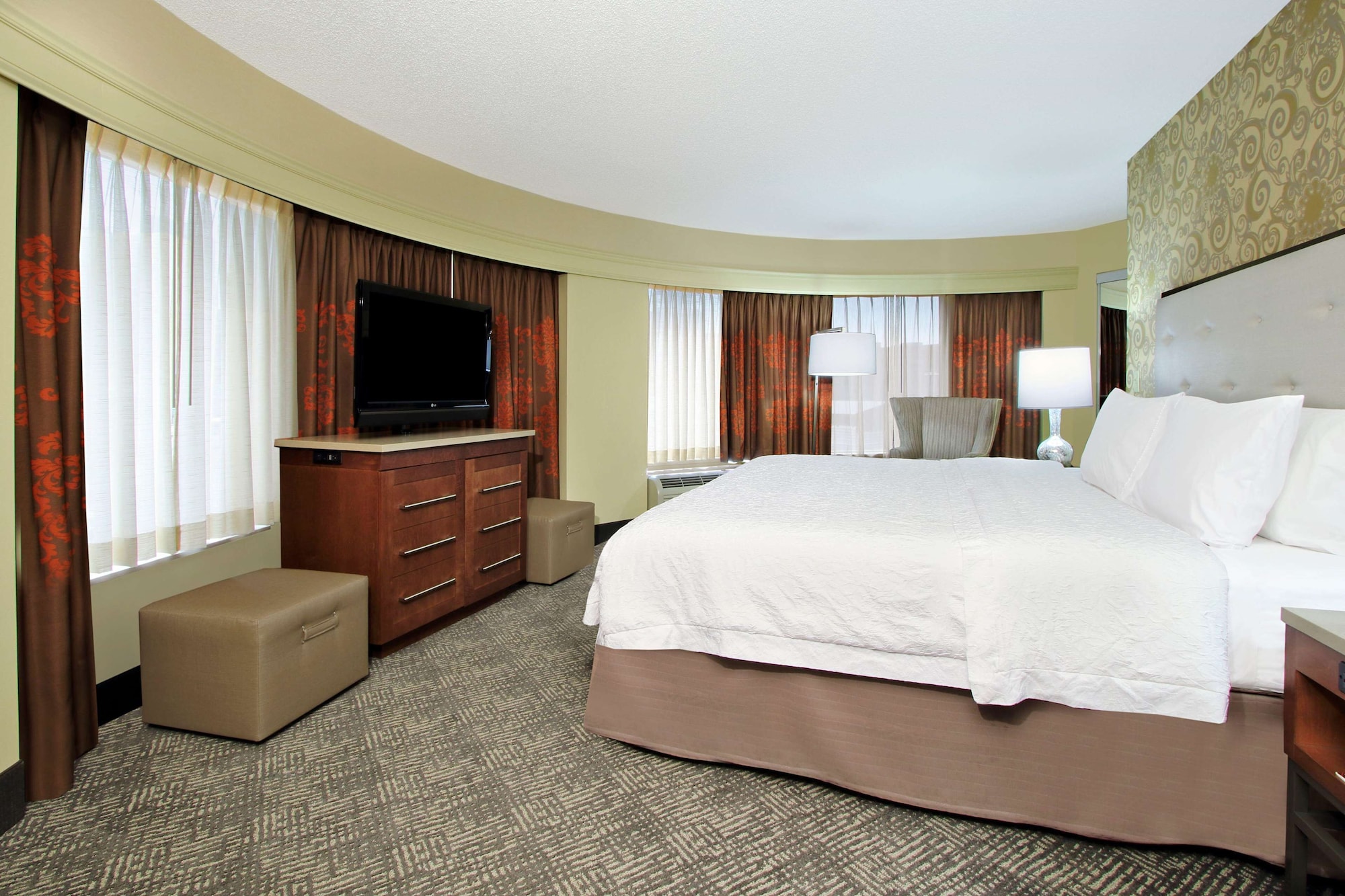 hampton inn and suites columbus downtown