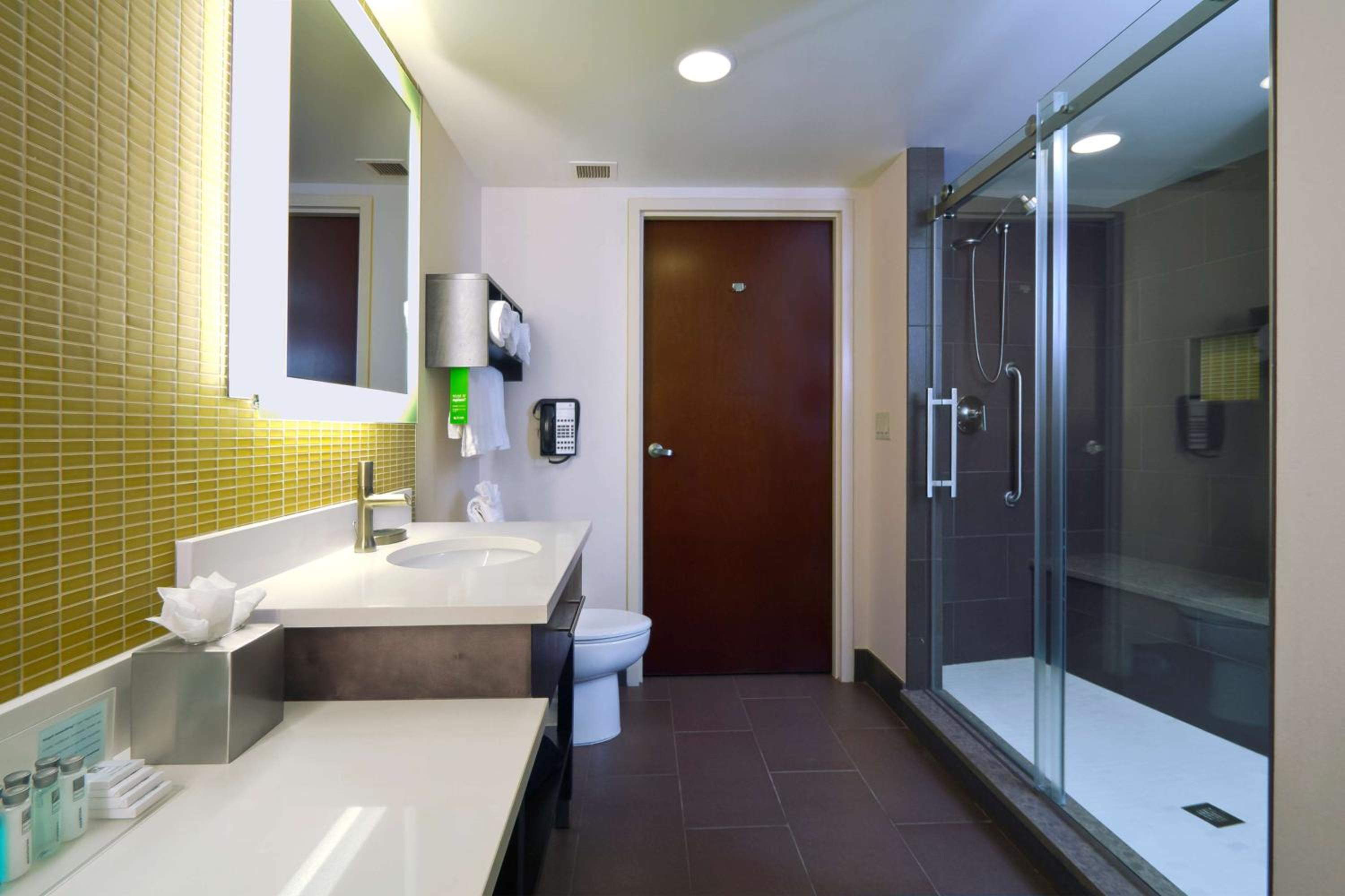 hampton inn and suites columbus downtown