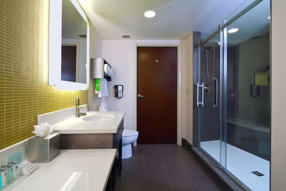hampton inn and suites columbus downtown