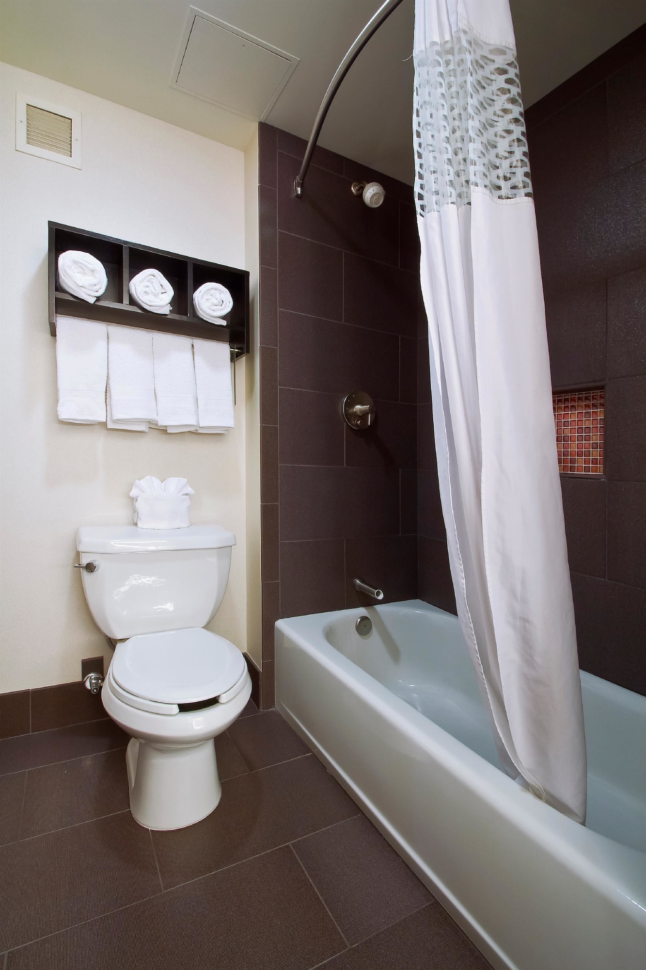 hampton inn and suites columbus downtown