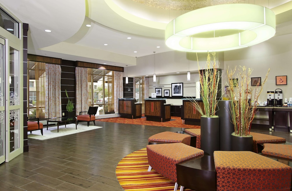 hampton inn and suites columbus downtown