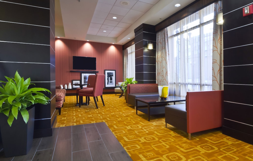 hampton inn and suites columbus downtown
